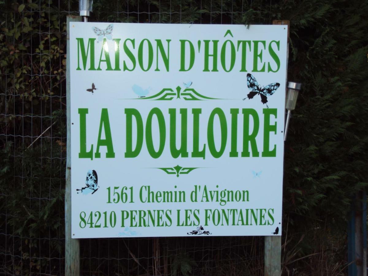 B&B La Douloire แปร์นส์-เลส์-ฟงแตนส์ ภายนอก รูปภาพ